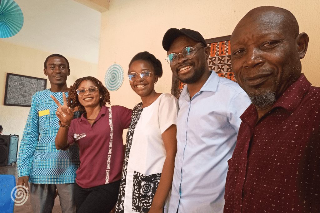 Dons de livres jeunesse : Ulrich Talla Wamba s’associe à l’événement des Éditions AKOMA MBA 🇨🇲